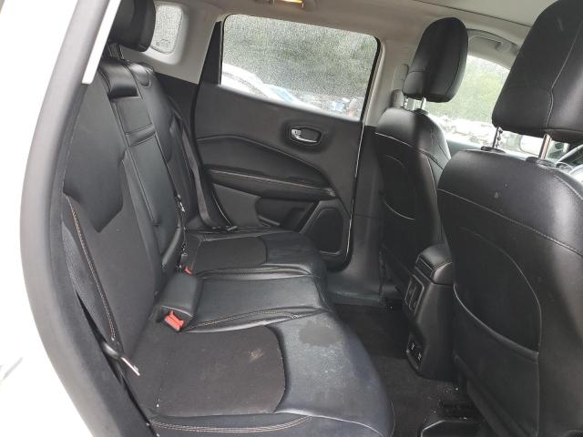 3C4NJDBB8JT313665 - 2018 JEEP COMPASS LATITUDE Ağ foto 11
