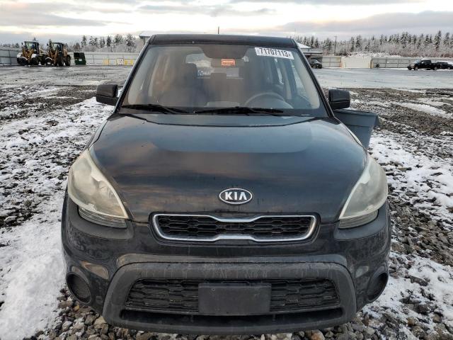 KNDJT2A53C7469483 - 2012 KIA SOUL BLACK photo 5