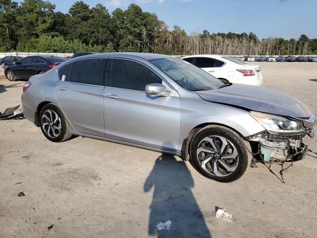 1HGCR3F07HA023634 - 2017 HONDA ACCORD EXL SILVER photo 4