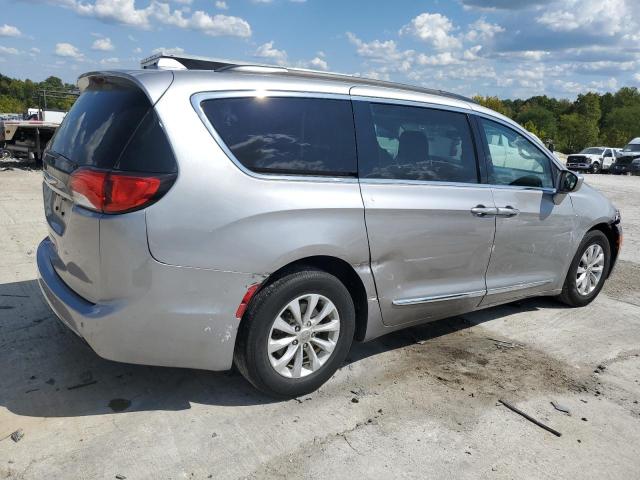 2C4RC1BG8HR794617 - 2017 CHRYSLER PACIFICA TOURING L SILVER photo 3