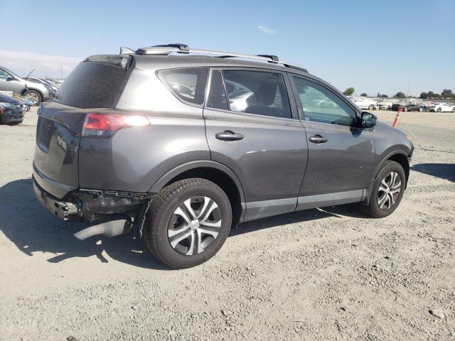 2T3BFREV2HW636376 - 2017 TOYOTA RAV4 LE Boz foto 3
