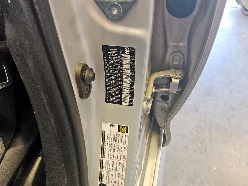 5YFEPMAE2NP388798 - 2022 TOYOTA COROLLA LE SILVER photo 12