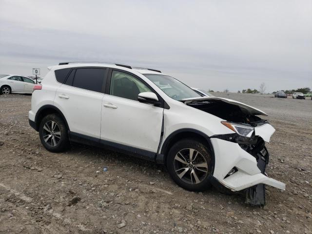 JTMRFREV9JJ729219 - 2018 TOYOTA RAV4 ADVENTURE WHITE photo 4