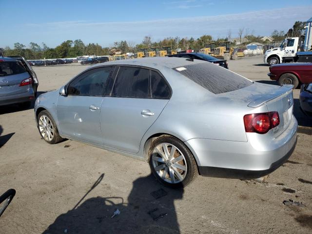 3VWRJ7AJ3AM076943 - 2010 VOLKSWAGEN JETTA WOLFSBURG 银色 照片 2