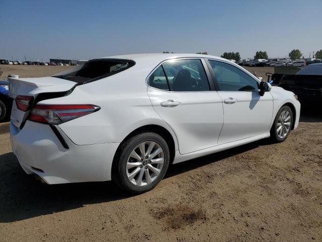4T1B11HK8JU016986 - 2018 TOYOTA CAMRY L WHITE photo 3