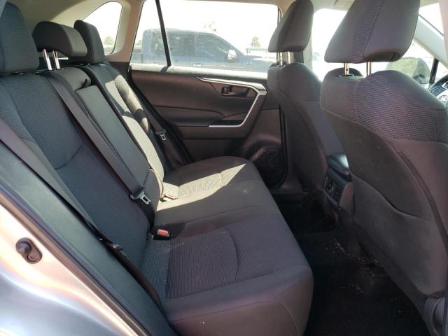 2T3K1RFV8PC233418 - 2023 TOYOTA RAV4 LE SILVER photo 11