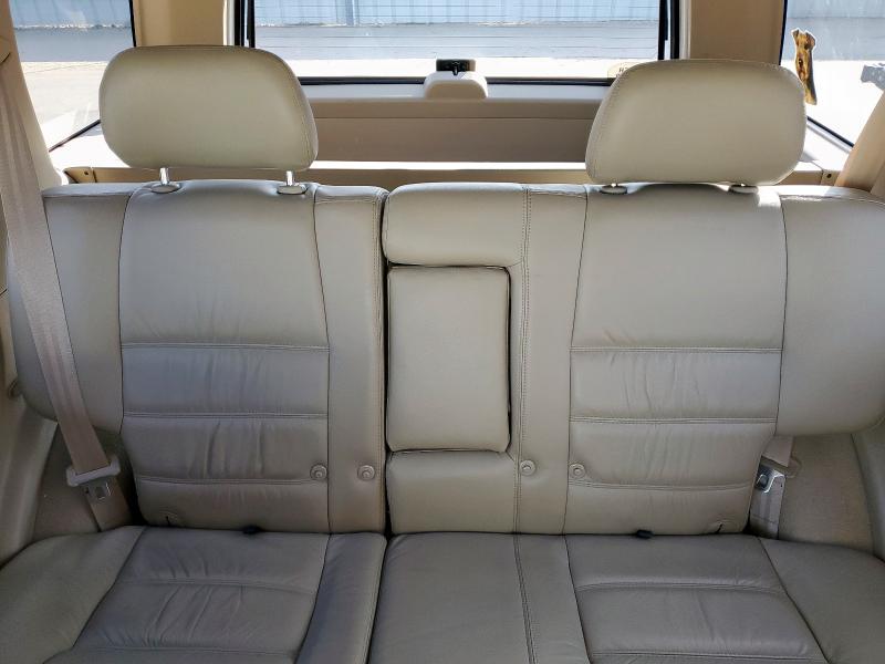 JN8AR07YXYW409836 - 2000 NISSAN PATHFINDER LE თეთრი ფოტო 10