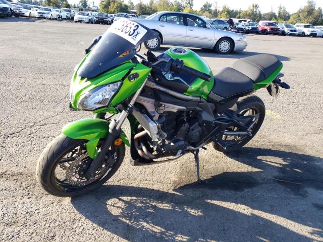 JKAEXEE14CDA03798 - 2012 KAWASAKI EX650 EC GREEN photo 2