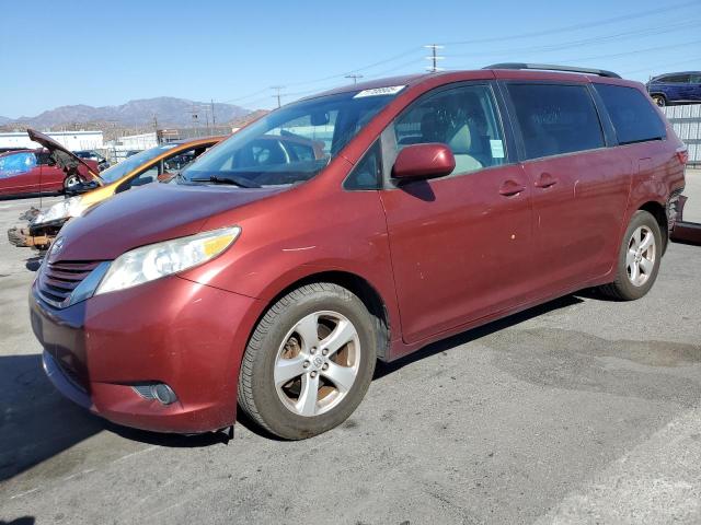 2016 TOYOTA SIENNA LE, 
