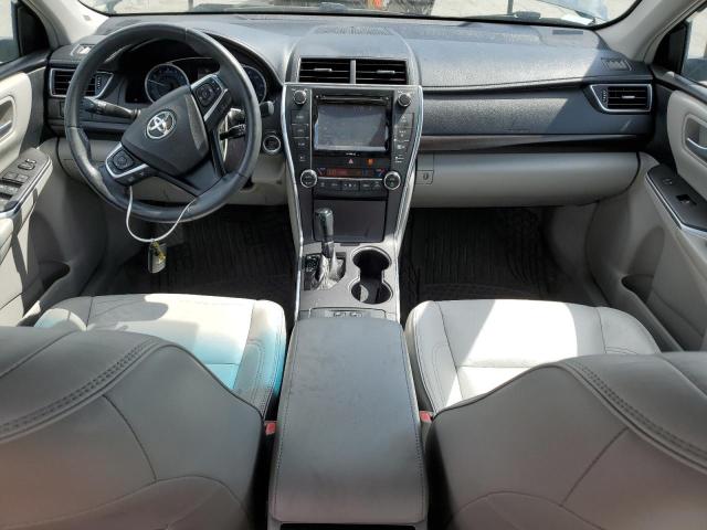 4T1BF1FK4HU815193 - 2017 TOYOTA CAMRY LE BLUE photo 8