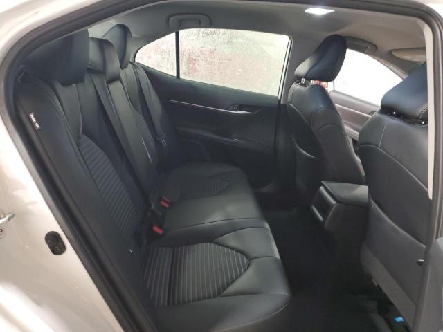 4T1T11AK8RU861122 - 2024 TOYOTA CAMRY SE NIGHT SHADE WHITE photo 10