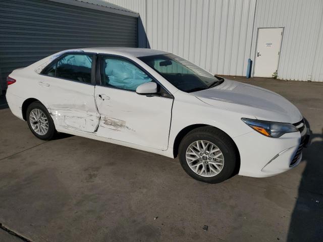 4T4BF1FK3GR571752 - 2016 TOYOTA CAMRY LE WHITE photo 4