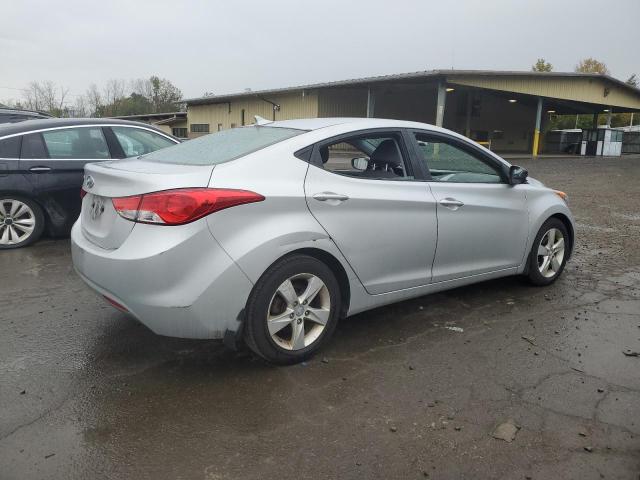 5NPDH4AE4DH235523 - 2013 HYUNDAI ELANTRA GLS SILVER photo 3