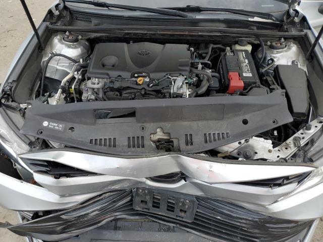 4T1B11HK0JU087597 - 2018 TOYOTA CAMRY L 灰色 照片 11