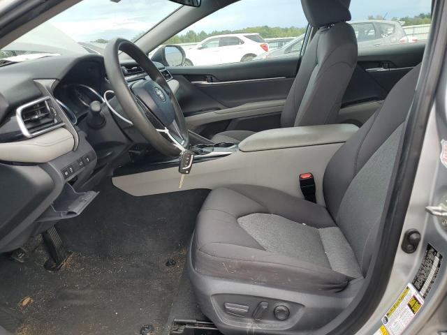 4T1B11HK0JU087597 - 2018 TOYOTA CAMRY L 灰色 照片 7