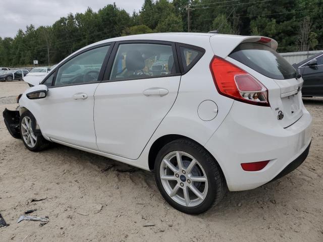 3FADP4EJ9KM123520 - 2019 FORD FIESTA SE WHITE photo 2
