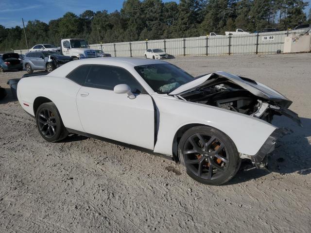 2C3CDZAG1KH574367 - 2019 DODGE CHALLENGER SXT WHITE photo 4