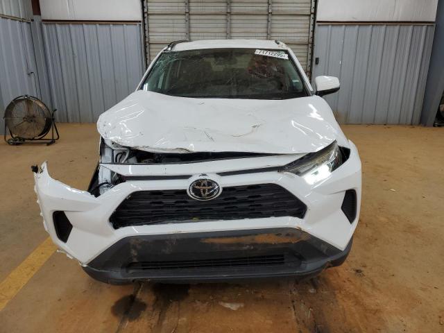 2T3W1RFV3RW323742 - 2024 TOYOTA RAV4 XLE WHITE photo 5