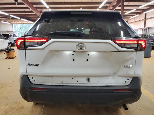 2T3W1RFV3RW323742 - 2024 TOYOTA RAV4 XLE WHITE photo 6