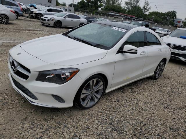 WDDSJ4EB4KN738662 - 2019 MERCEDES-BENZ CLA 250 თეთრი ფოტო 1