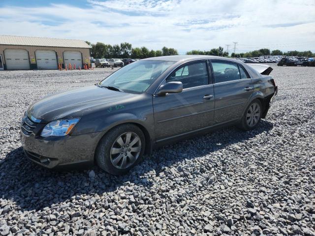 2006 TOYOTA AVALON XL, 