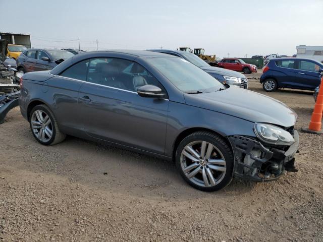 WVWFW8AH2DV002675 - 2013 VOLKSWAGEN EOS LUX ნაცრისფერი ფოტო 4