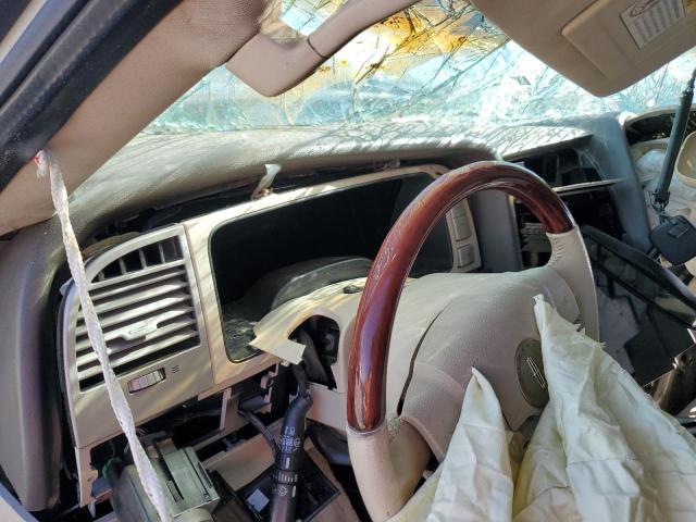 5LMFU28R74LJ27631 - 2004 LINCOLN NAVIGATOR 米色 照片 9