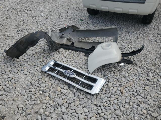 1FMCU0DG4CKA88581 - 2012 FORD ESCAPE XLT WHITE photo 13