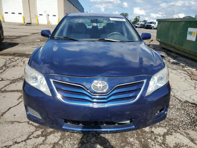 4T1BF3EK4AU543764 - 2010 TOYOTA CAMRY BASE Bleu photo 5