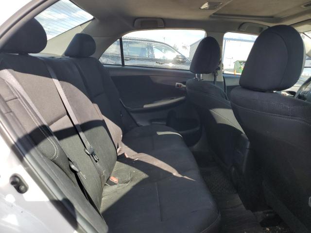 2T1BU4EE6DC962081 - 2013 TOYOTA COROLLA BASE 白色 照片 10