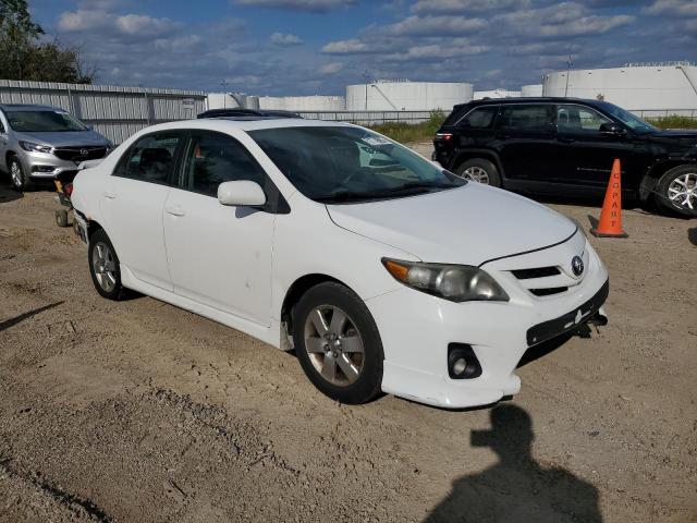 2T1BU4EE6DC962081 - 2013 TOYOTA COROLLA BASE 白色 照片 4