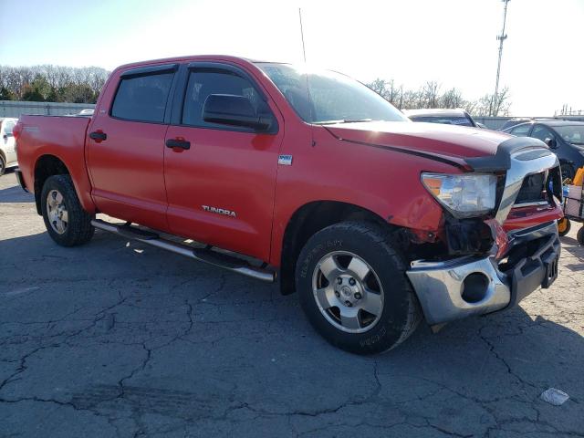 5TBDT54177S455226 - 2007 TOYOTA TUNDRA CREWMAX SR5 RED photo 4