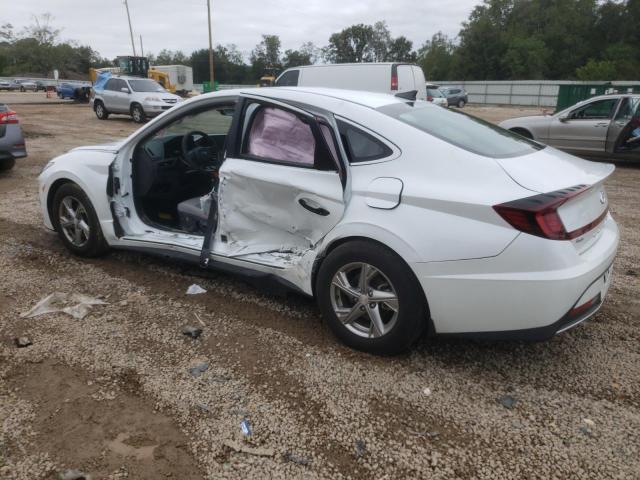 5NPEG4JA3LH057851 - 2020 HYUNDAI SONATA SE WHITE photo 2