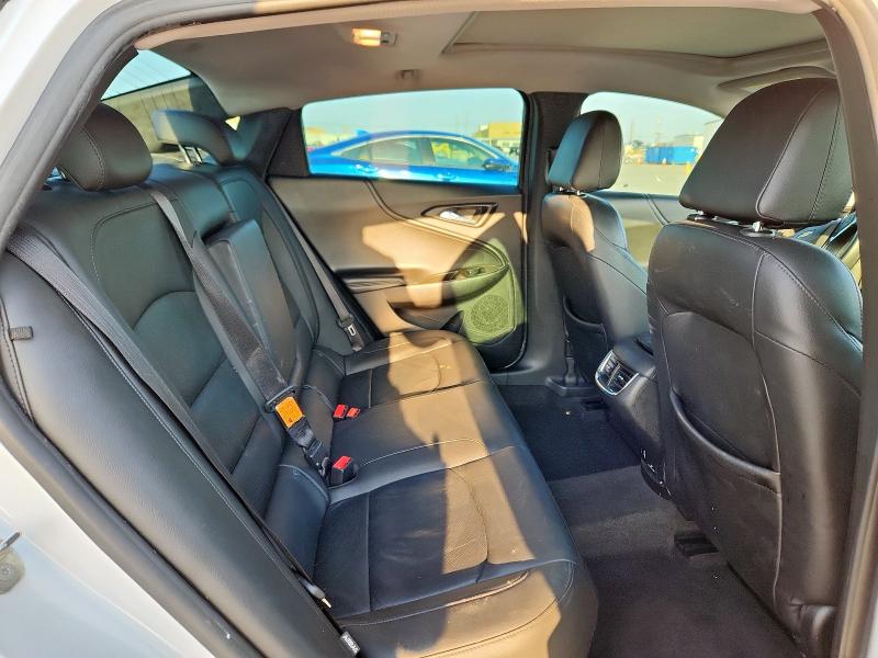 1G1ZH5SX8GF273422 - 2016 CHEVROLET MALIBU PREMIER WHITE photo 10