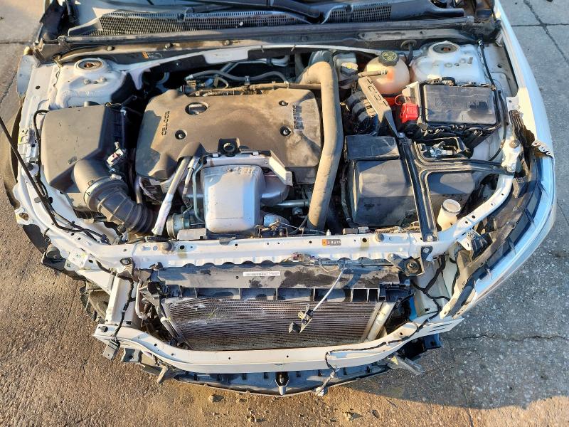 1G1ZH5SX8GF273422 - 2016 CHEVROLET MALIBU PREMIER WHITE photo 11