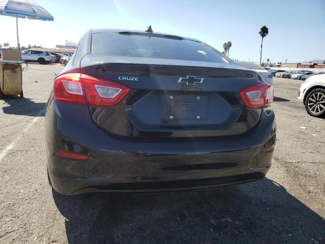 1G1BC5SM1J7102891 - 2018 CHEVROLET CRUZE LS შავი ფოტო 6