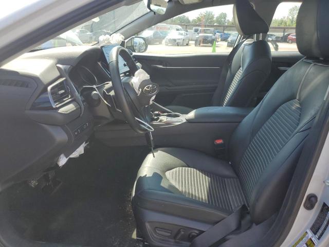 4T1G11AK8RU211711 - 2024 TOYOTA CAMRY SE NIGHT SHADE WHITE photo 7