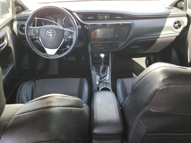5YFBURHE9JP745323 - 2018 TOYOTA COROLLA L 白色 照片 8