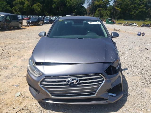 3KPC24A32JE011940 - 2018 HYUNDAI ACCENT SE GRAY photo 5