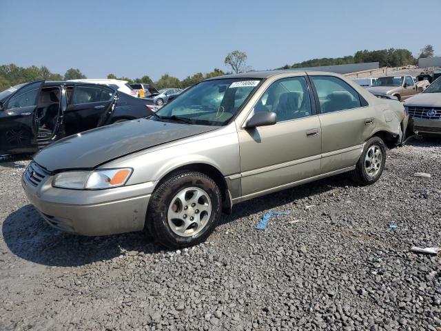 1999 TOYOTA CAMRY LE, 