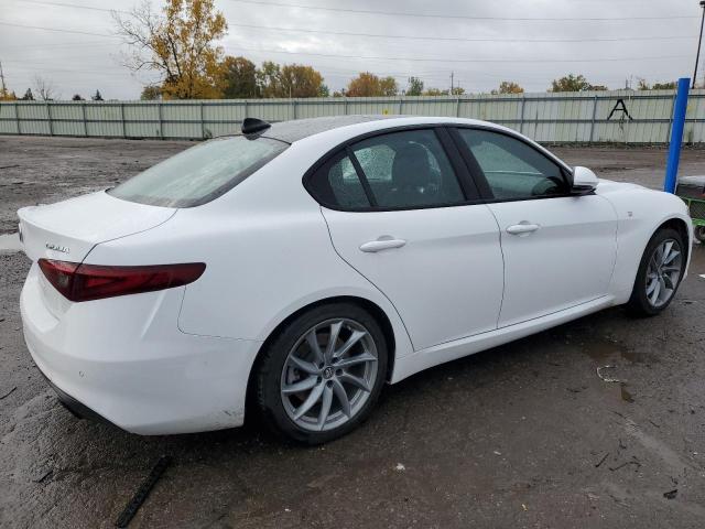 ZARFANBN4N7660236 - 2022 ALFA ROMEO GIULIA SUPER WHITE photo 3