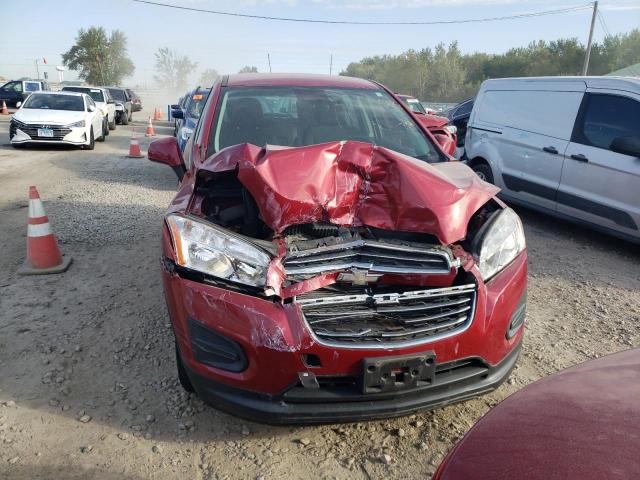 KL7CJPSB5FB253696 - 2015 CHEVROLET TRAX 1LS RED photo 5