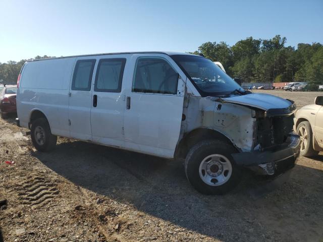 1GCWGBFG7J1203419 - 2018 CHEVROLET EXPRESS G2 WHITE photo 4