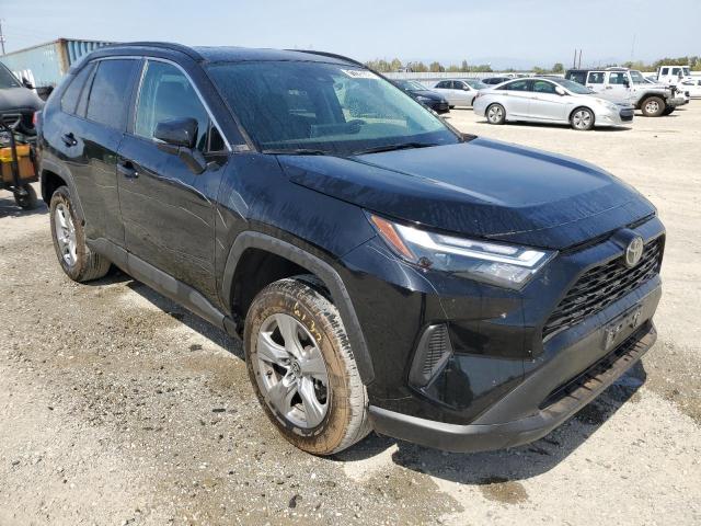 2T3P1RFVXRC446735 - 2024 TOYOTA RAV4 XLE შავი ფოტო 4