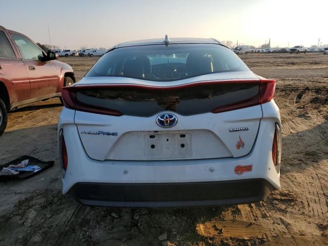 JTDKARFP0L3139157 - 2020 TOYOTA PRIUS PRIM LE WHITE photo 6