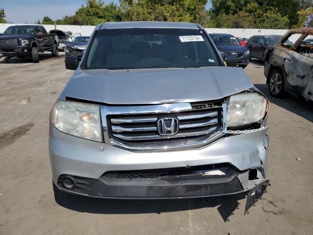 5FNYF4H27FB032713 - 2015 HONDA PILOT LX SILVER photo 5