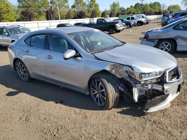 19UUB2F34JA004929 - 2018 ACURA TLX SILVER photo 4