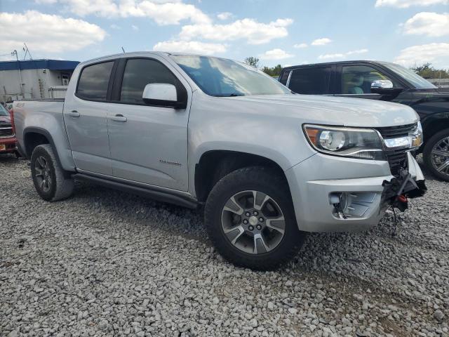 1GCGTDEN1K1357511 - 2019 CHEVROLET COLORADO Z71 SILVER photo 4