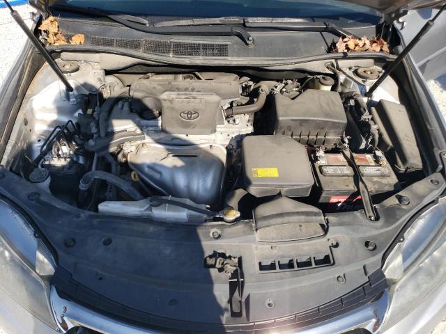 4T1BF1FK9FU965734 - 2015 TOYOTA CAMRY SE LE 银色 照片 11