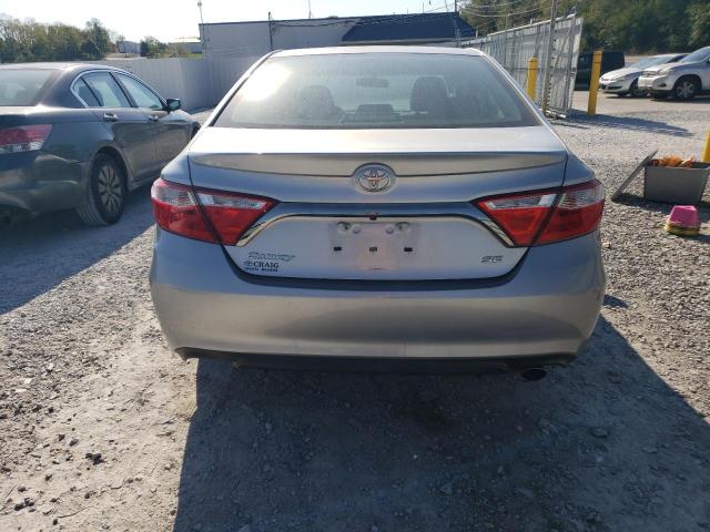 4T1BF1FK9FU965734 - 2015 TOYOTA CAMRY SE LE 银色 照片 6